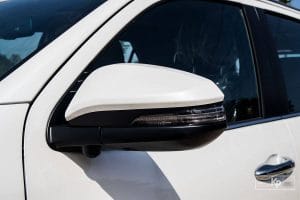 so-sanh-xe-vinfast-lux-sa2-0-2021-va-toyota-fortun-e71c