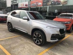 xe-vinfast-lux-sa-20-mau-bac