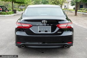 duoi-xe-toyota-camry-25q-2019-2020-muaxegiatot-vn-18
