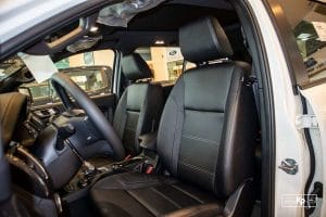 so-sanh-xe-vinfast-lux-sa2-0-2021-va-ford-everest-1c05