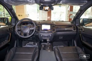 so-sanh-xe-vinfast-lux-sa2-0-2021-va-ford-everest-2dcd