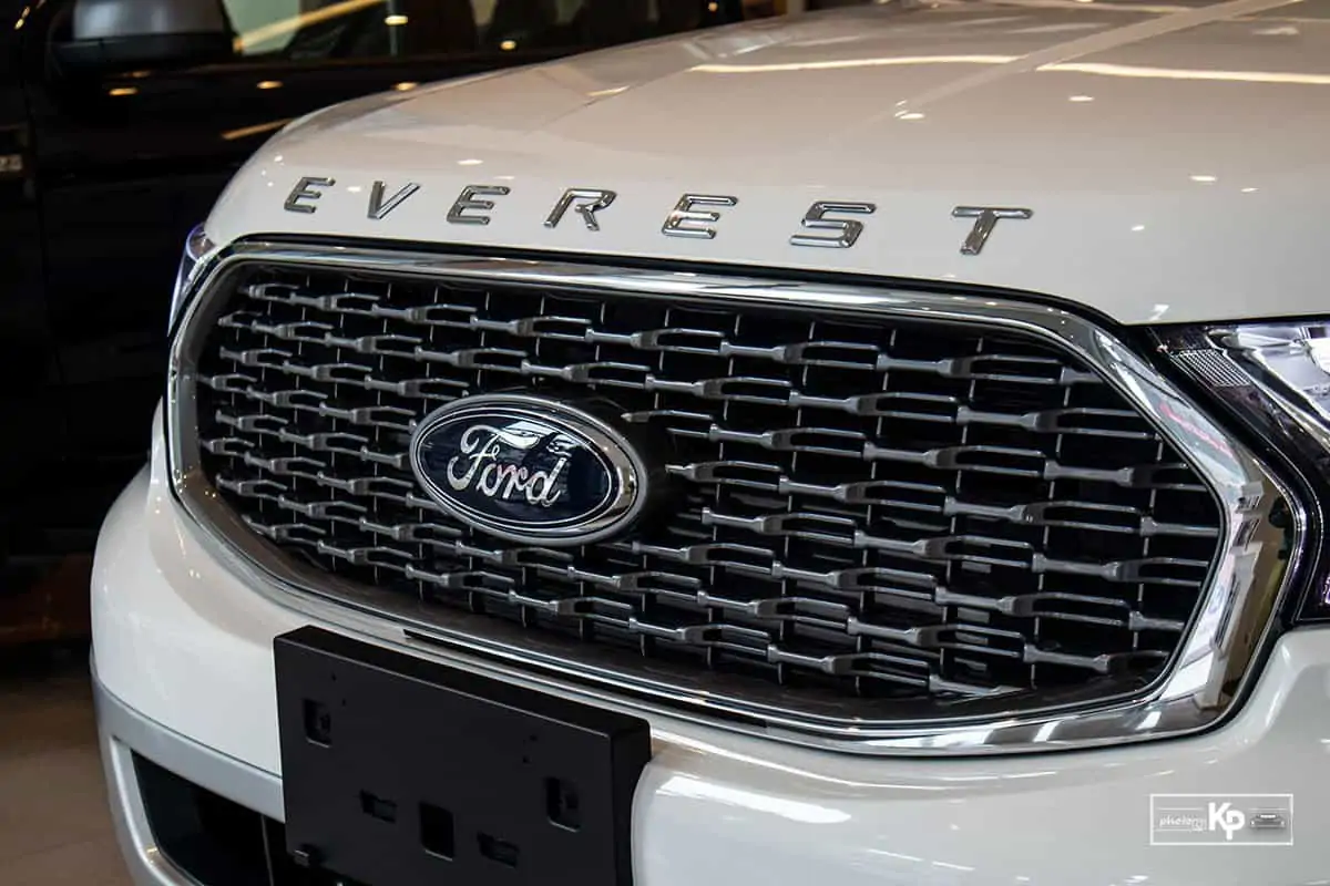 Ảnh lưới tản nhiệt Ford Everest 2021