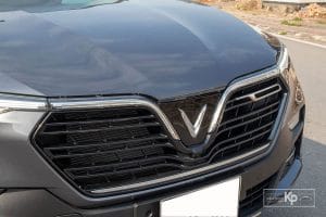 so-sanh-xe-vinfast-lux-sa2-0-2021-va-ford-everest-e4fe