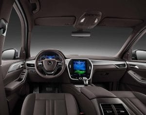 Hinh-anh-3-phien-ban-xe-VinFast-Lux-SA-2.0-khac-nhau-nhu-the-nao-4-ok-scaled