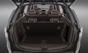 Hinh-anh-3-phien-ban-xe-VinFast-Lux-SA-2.0-khac-nhau-nhu-the-nao-5