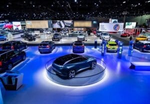 bên trong triển lãm los angeles auto show 2020