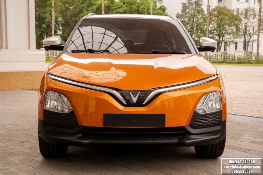 Đầu xe VinFast VF5 màu cam