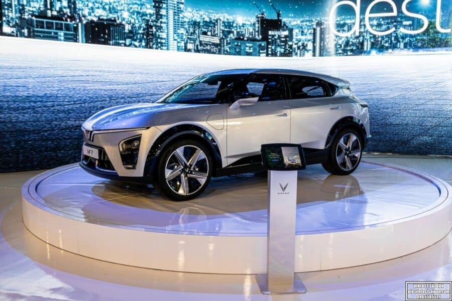 hông xe điện vinfast vf7