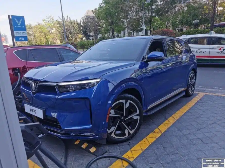 xe Vinfast VF9 màu xanh dương Vinfast Blue