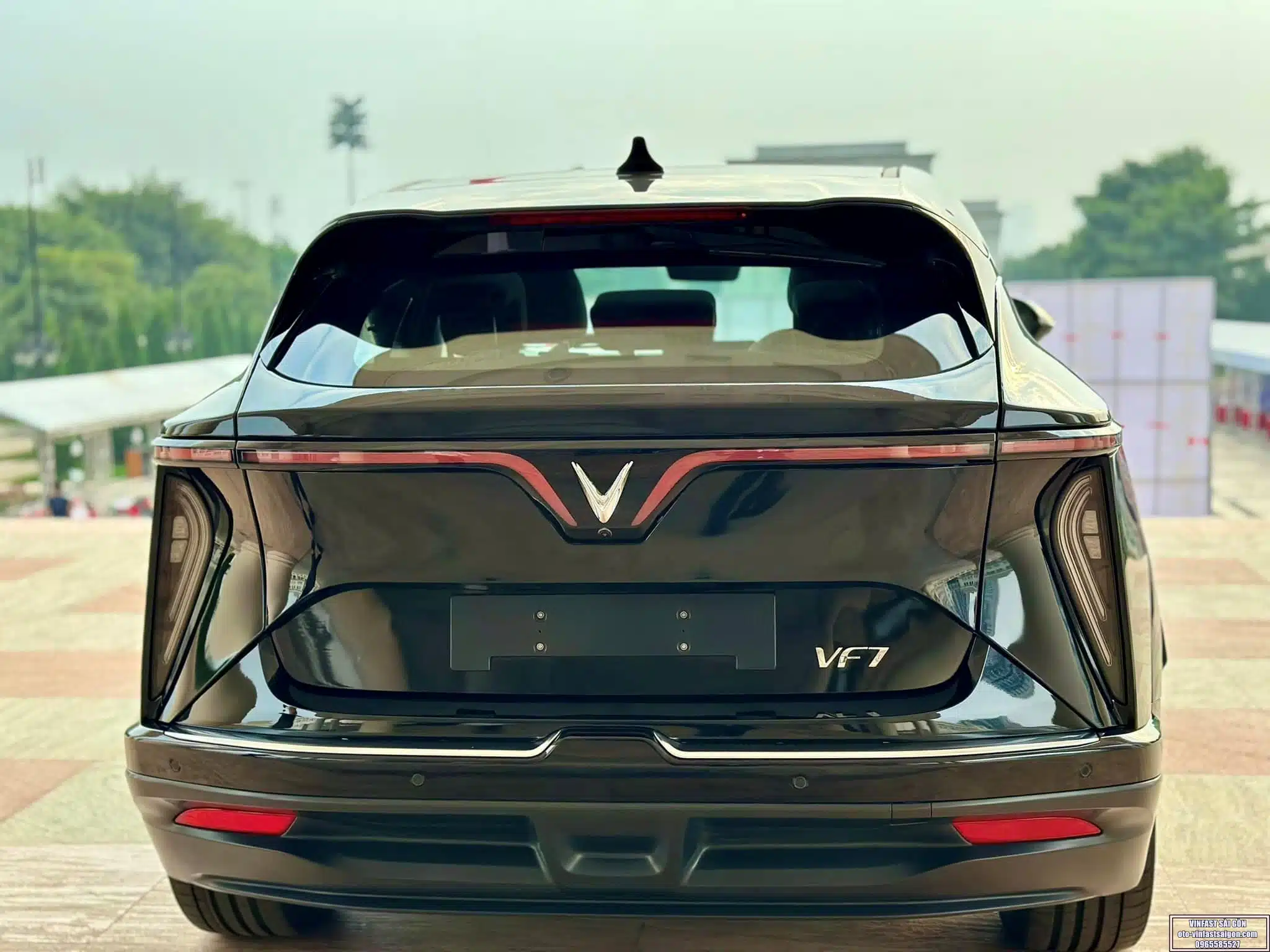 phần đuôi xe điện vinfast vf7