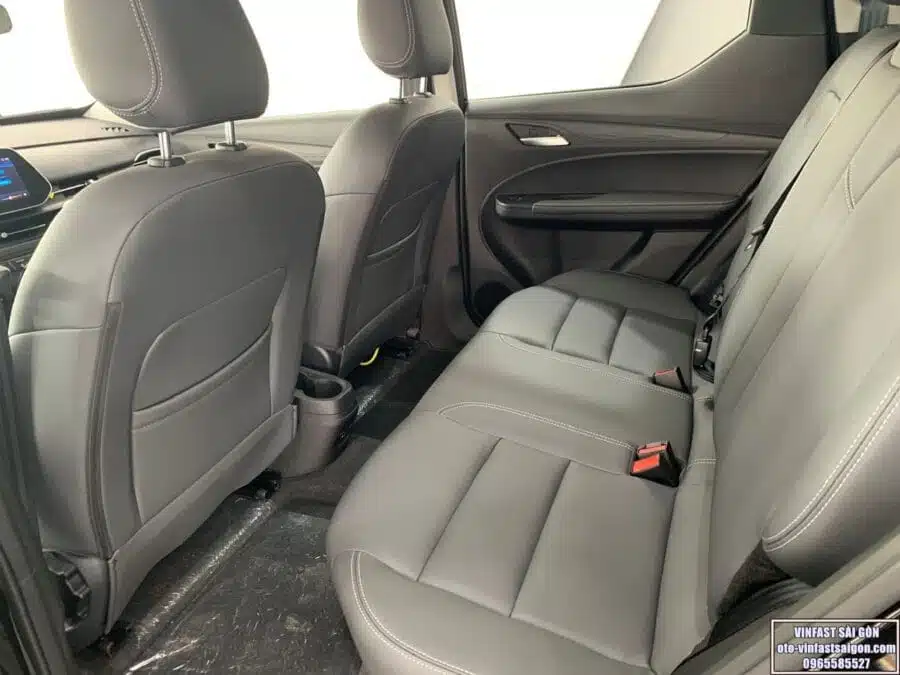Hàng ghế thứ 2 của xe vinfast vf5 plus