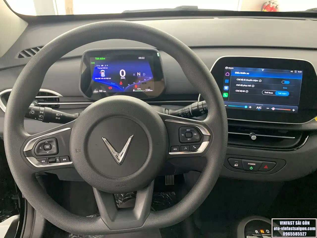 man-hinh-thong-tin-giai-tri-xe-vinfast-vf5