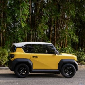 thân xe vinfast vf3 màu vàng