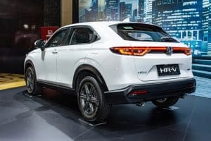 so-sanh-vinfast-vf6-va-honda-hr-v-14CFcZ0c