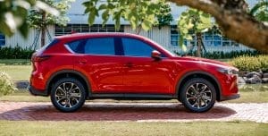 so-sanh-vinfast-vf6-va-mazda-cx5-4q8WztW