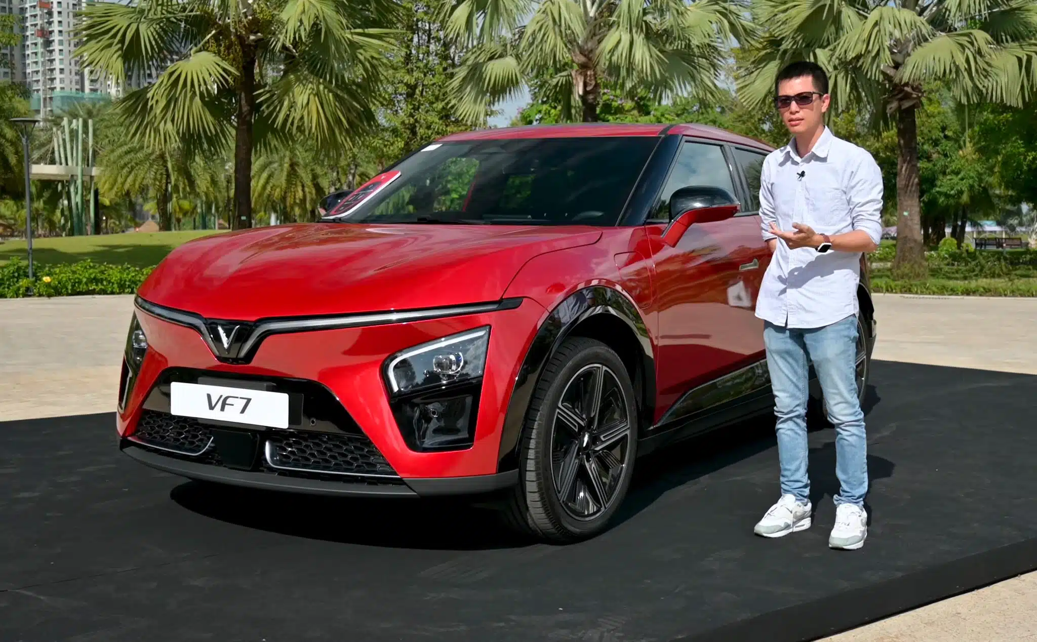 VF 7 Đỏ: Đánh Giá Tiềm Năng Thị Trường và Cơ Hội Phát Triển