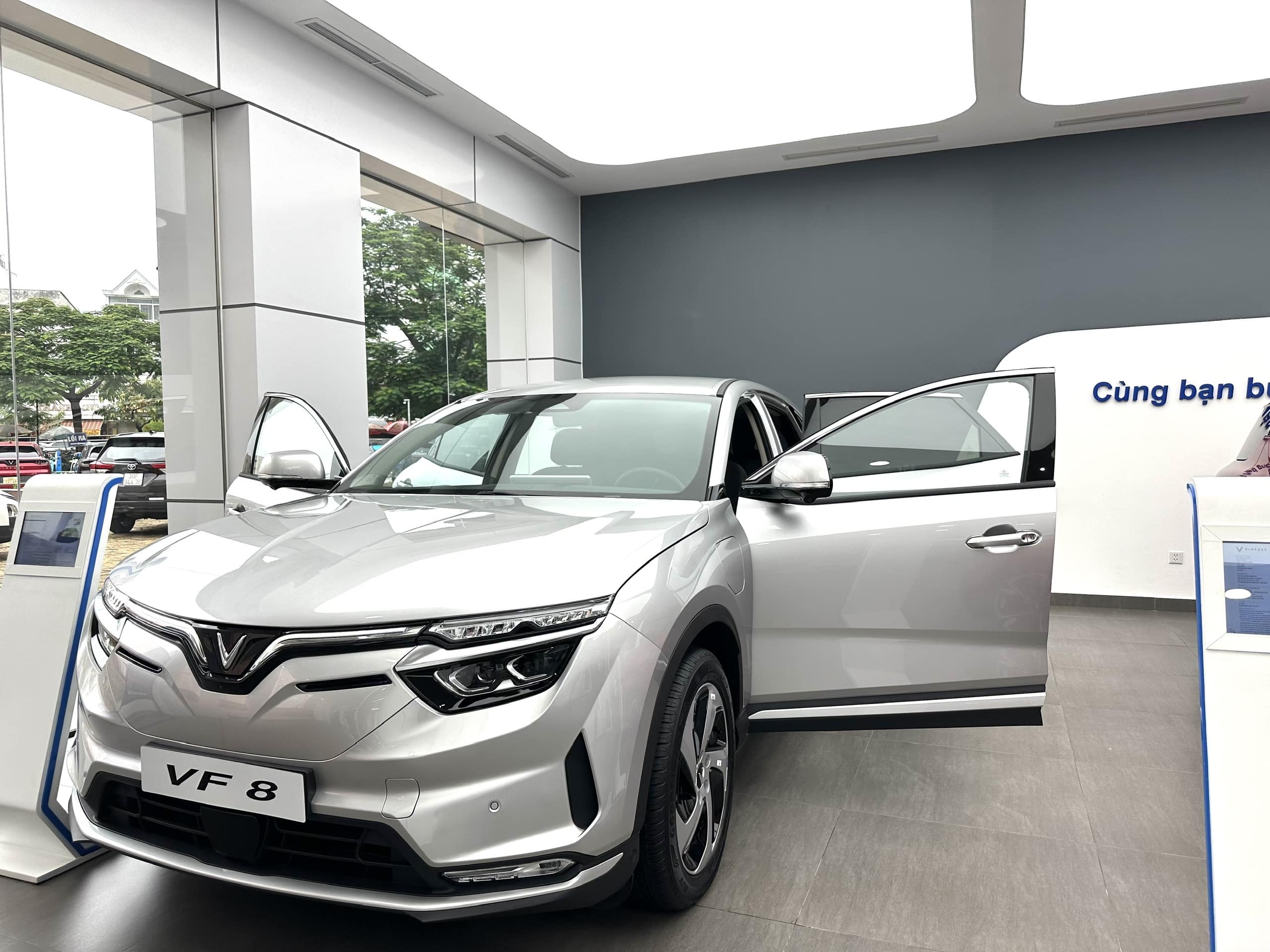 Nhận xét về cơ hội sở hữu xe điện chương trình trả góp cho VinFast VF8: