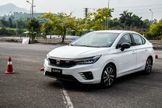 So Sánh VinFast VF5 Và Honda City: Giá Cả, Thiết Kế, Chi Phí - 27 - VinFast Sài Gòn