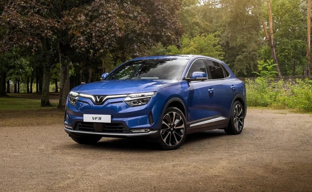 Kích thước tổng thể của VF8 và BYD Tang so sánh VinFast