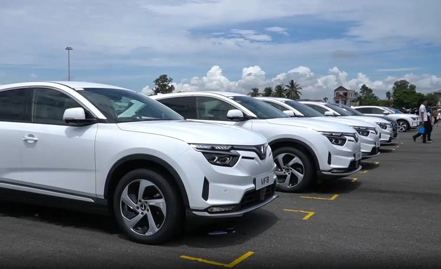 So sánh VinFast VF8 và Honda CR-V: Lựa chọn tốt nhất cho bạn - 13 - VinFast Sài Gòn