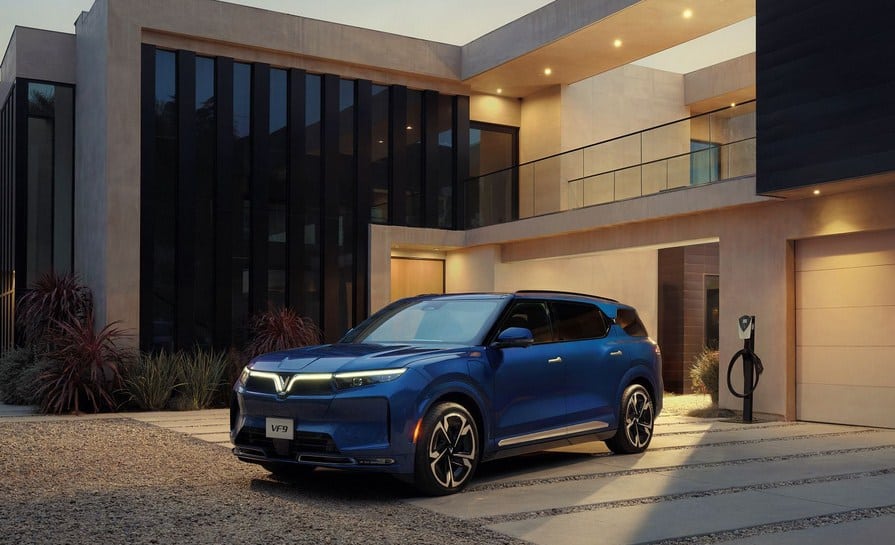 Giá bán và chi phí vận hành của VinFast VF9 và Volvo XC90