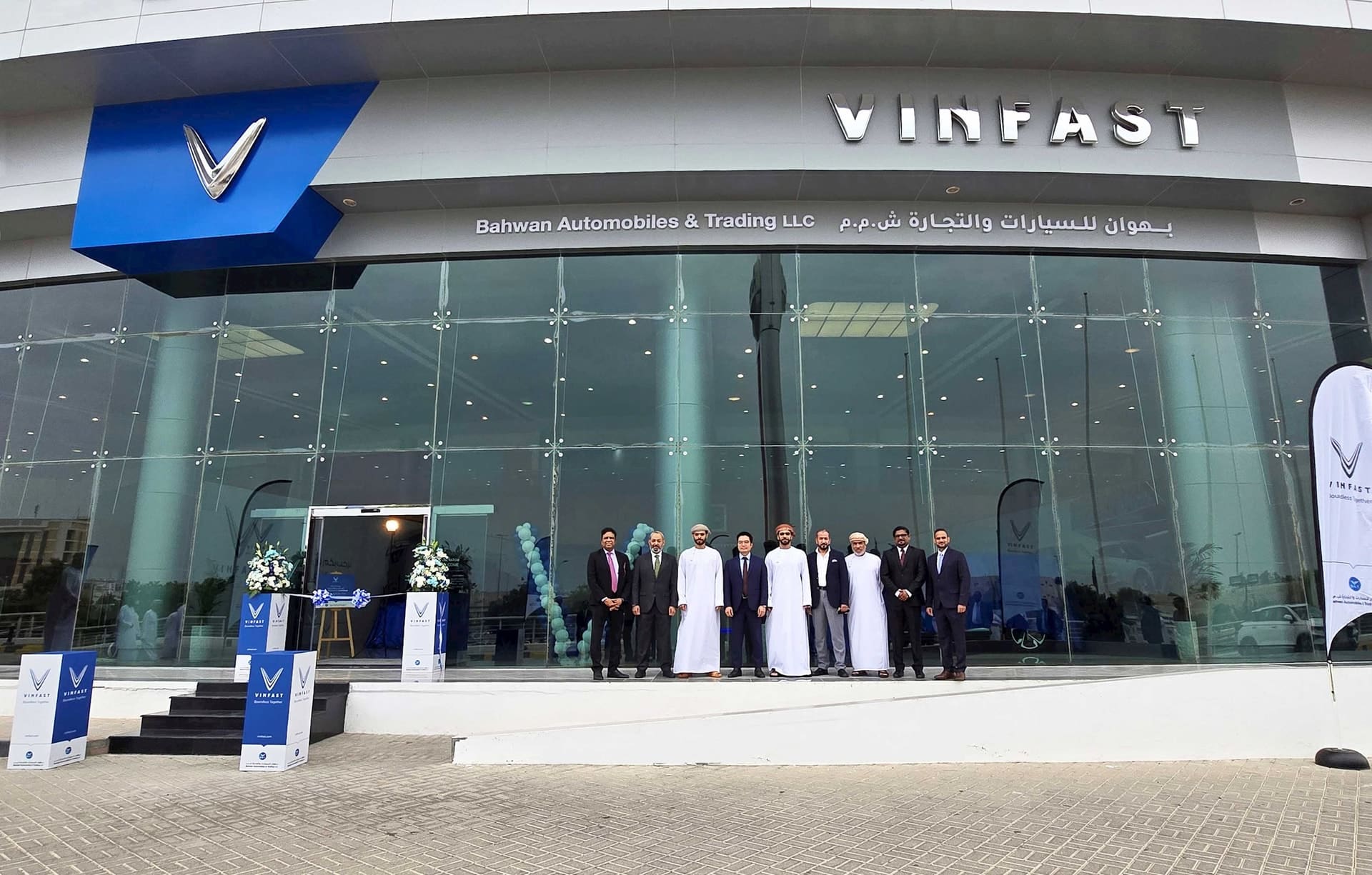 Đội ngũ nhân viên tại showroom VinFast Tây Ninh