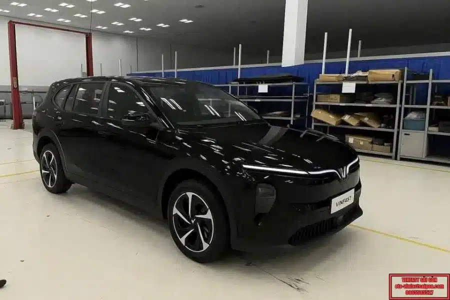 Giá Xe VinFast Limo Green 2025 - MPV Điện 7 Chỗ: Cập Nhật Bảng Giá Xe, Chương Trình Khuyến Mãi, Thông Số Kỹ Thuật & Các Thông Tin Chính Hãng Mới Nhất - 119 - VinFast Sài Gòn xe-vinfast-limo-xe-dien-7-cho-cua-vinfast_20250609-10_vinfast-sai-gon_oto-vinfastsaigon.com_
