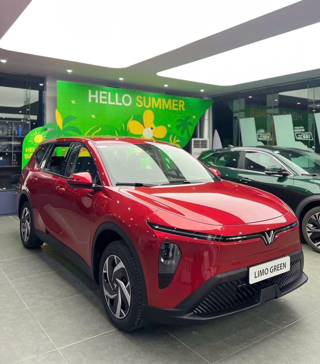 So sánh VinFast Limo và Mitsubishi Xpander - Lựa chọn hoàn hảo cho xe 7 chỗ - 25 - VinFast Sài Gòn