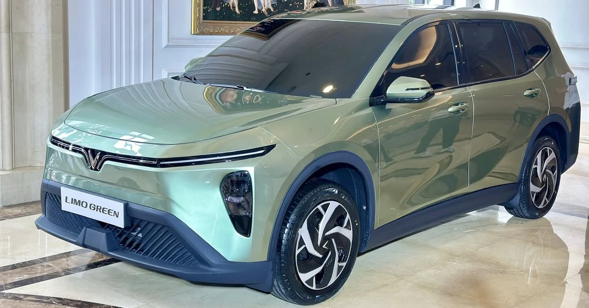 So sánh VinFast Limo và Mitsubishi Xpander - Lựa chọn hoàn hảo cho xe 7 chỗ - 27 - VinFast Sài Gòn