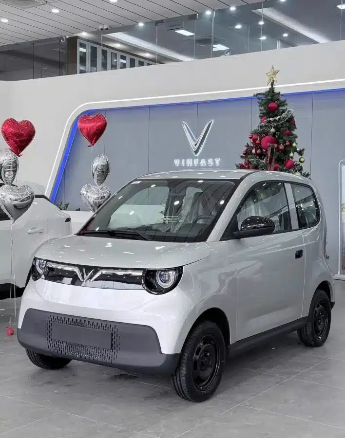 xe-vinfast-vf2-mau-bac-oto-vinfastsaigon.com_
